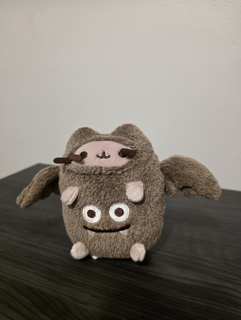 Pusheen Bat Halloween Mini Plush